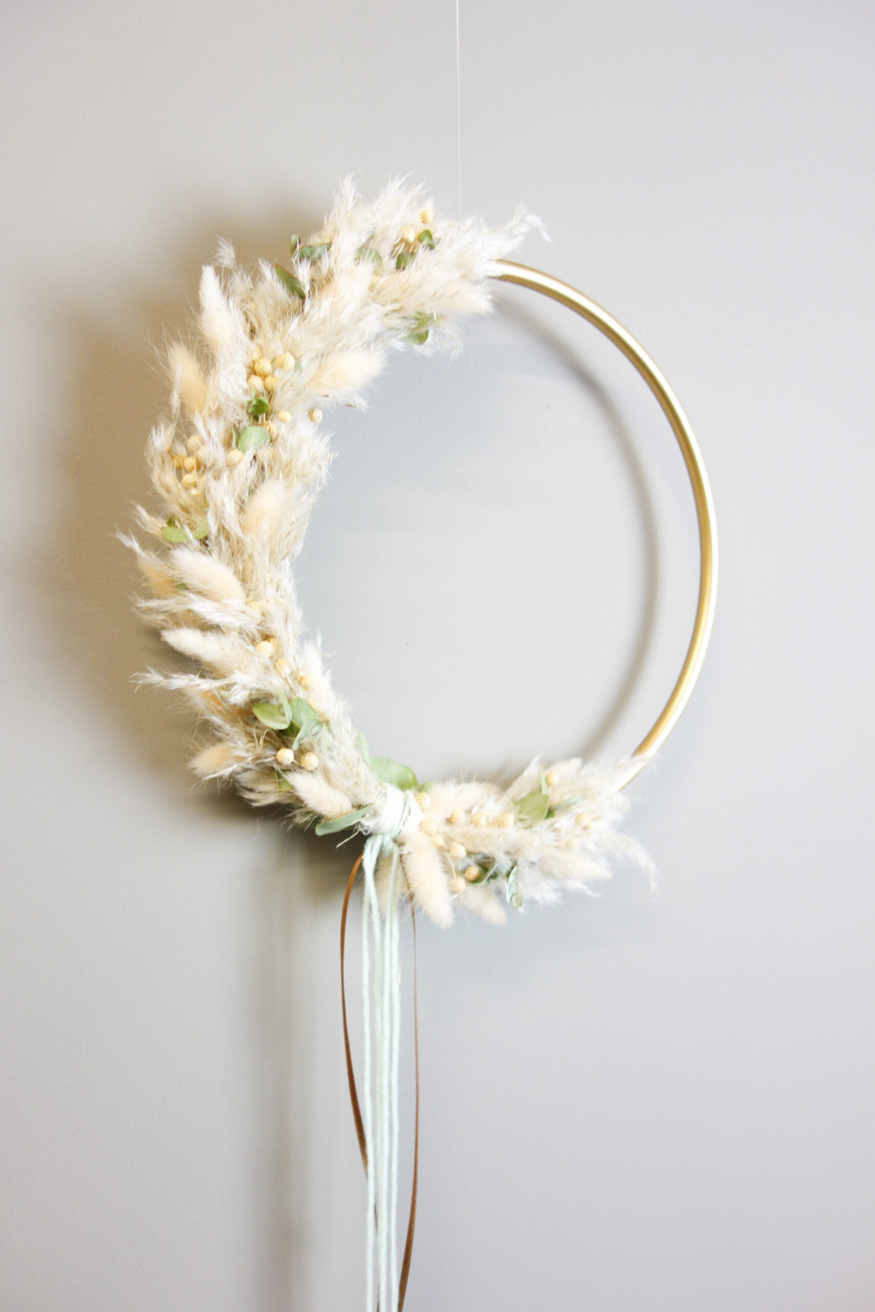 DIY Loop aus Trockenblumen 12. Juni 2022